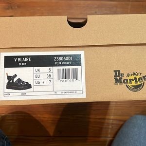 Dr. Martens V Blaire Fisherman Sandal